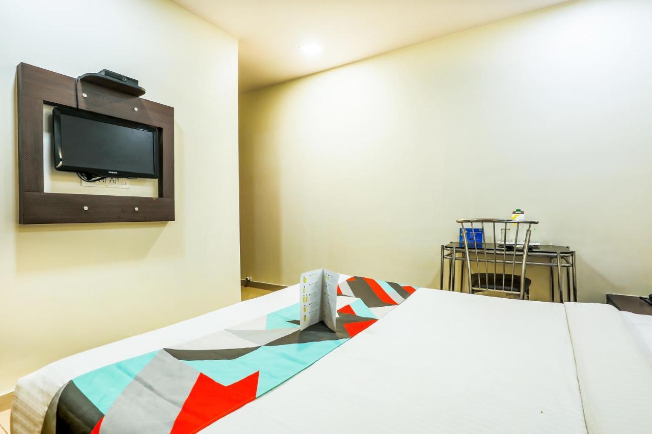 Fabexpress Adore Inn - Nr Mumbai International Airport Exterior foto
